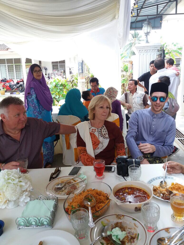 Dalilah_Atiyah's tweet photo. Mohon peminat Mat Dan patah hati 😂 https://t.co/BUvkwsTv8B