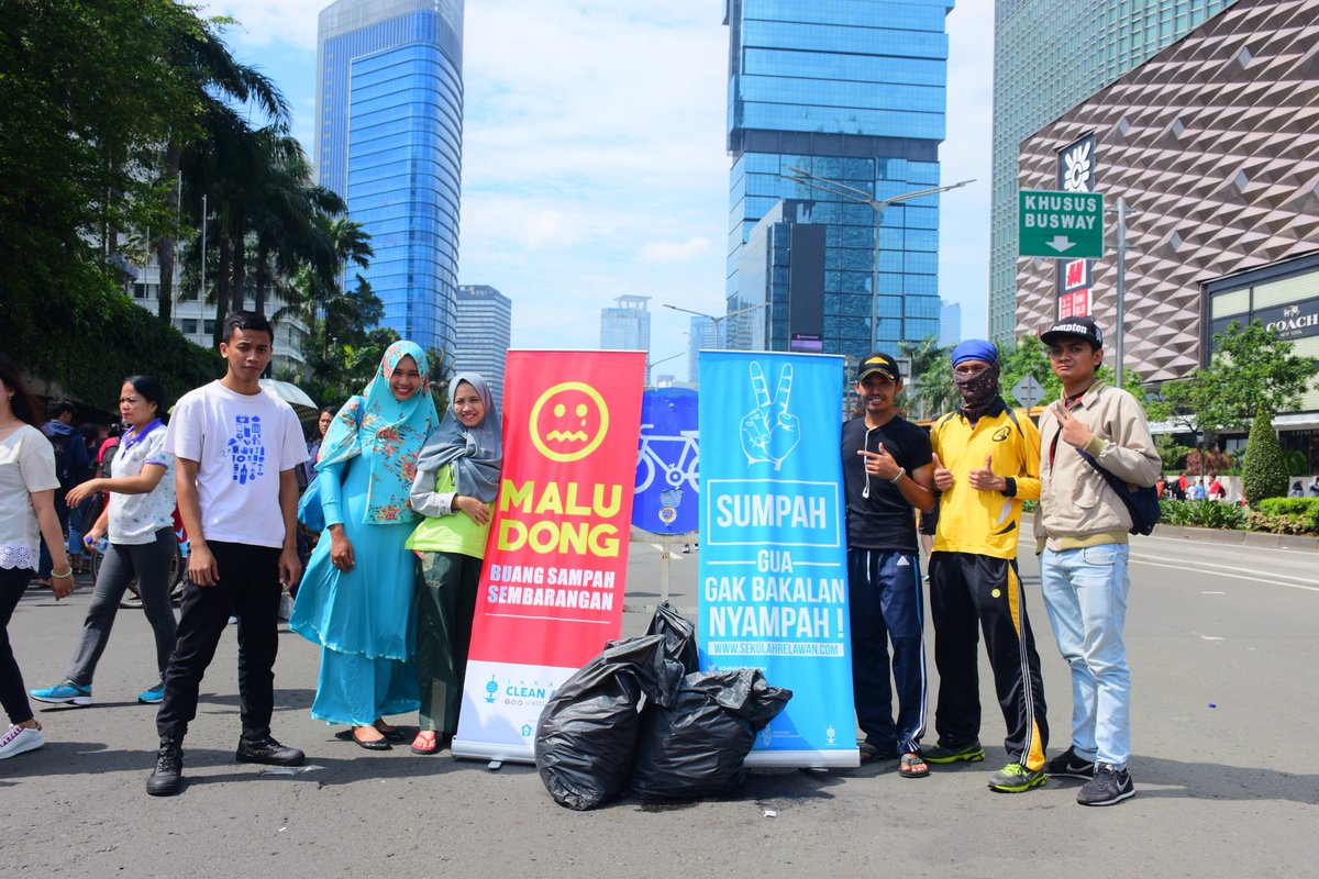 Minggu Asik Bareng <a href="/JKTCleanAction/">Jakarta CleanAction</a>  ...
keep jakarta clean

#SpiritVolunteer