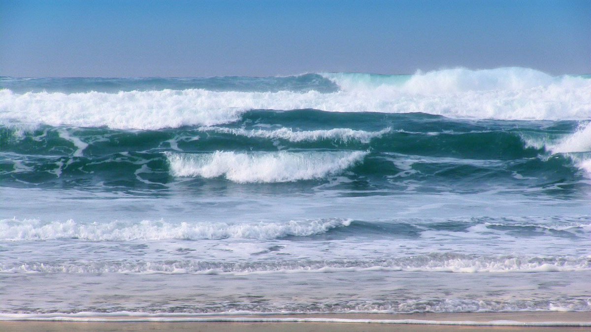 Виды волн в море. Море шумит. Море волны шум прибоя. Длинные волны на море. Тихие волны.
