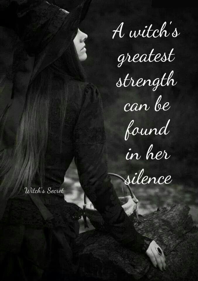 Margot_Lefoux's tweet photo. [@TeamDeTernay ] *rising from floor as if a ghoul from Hades, oaken boards creaking as I do, I pause to study the sunken features of my // https://t.co/nYNBuxmefF