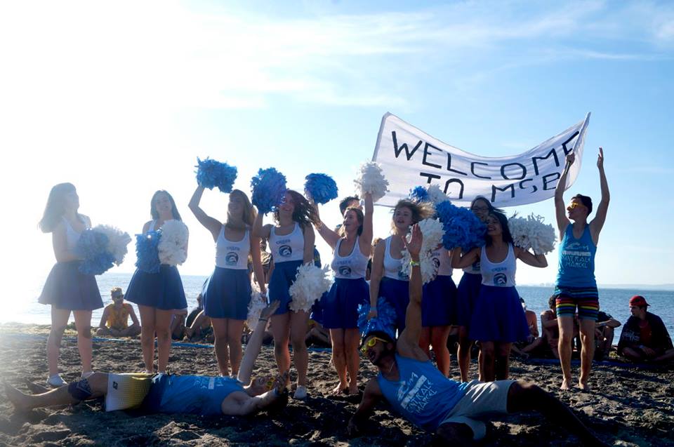Petit rappel : le <a href="/MSBecm/">Massilia Sun Ball</a> ce n'est pas que du sport de plage mais c'est aussi un show pompom des écoles!💃🏐🌊🌞🤸 cc @GrenobleINP cc <a href="/bdsecm/">BDS ECM</a>