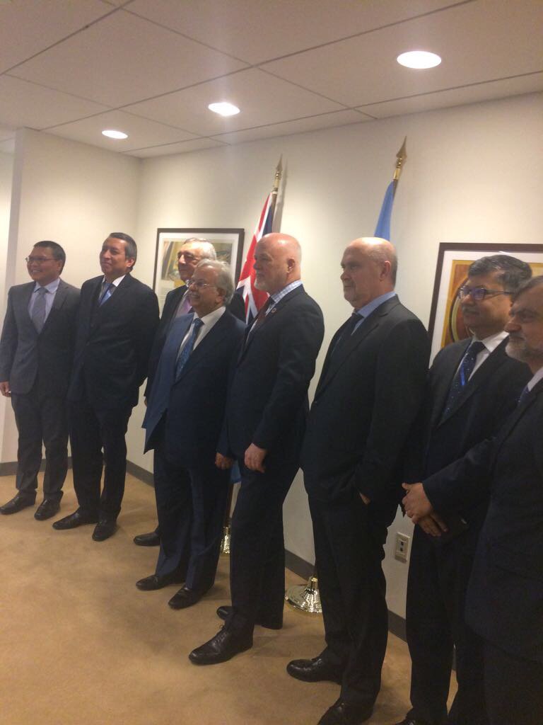 وفد من مجموعة منظمة التعاون الإسلامي بالأمم المتحدة برأسة معالي السفيريلتقي رئيس الجمعية العامة حول قضية أقلية الروهينجا المسلمة في مينامار