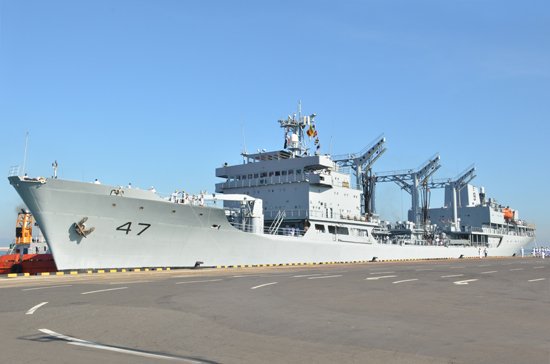 2 #Pakistan Naval Ships #PNSSaif and #PNSNasr arrived at the Port of #Colombo on a goodwill visit today #lka