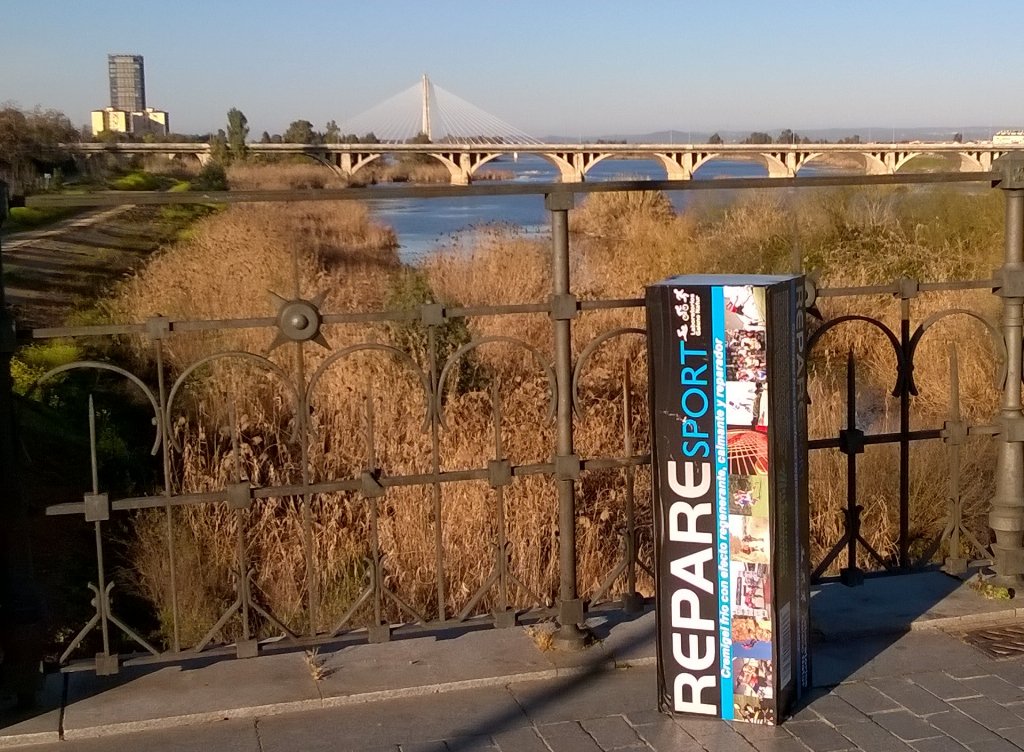 #MaratonBadajoz y #MediaMaratonBadajoz en marcha. Atento a la ubicación del punto #RepareSport