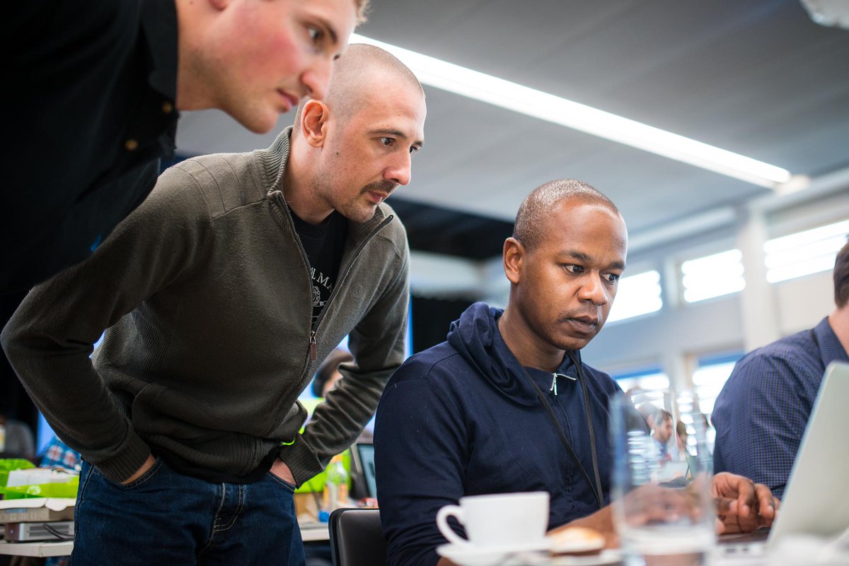 One team will #win $5,000 for most innovative #CommercialIoT solution, driving IoT business transformation. #EW17 #intel