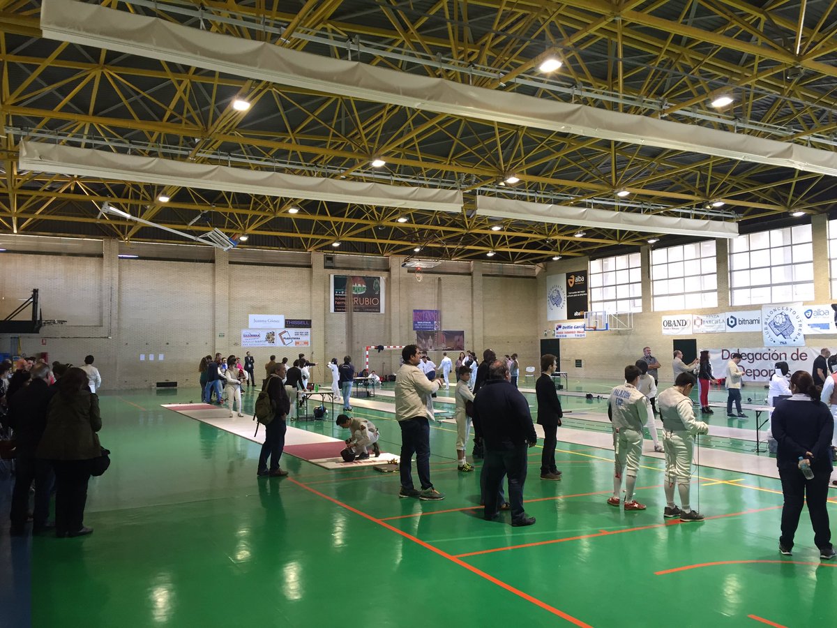 FAEsgrima's tweet photo. Segunda jornada en Utrera ind y cad III COPA DE ANDALUCÍA #fencing #esgrima #scherma #escrime #esgrimaandaluza https://t.co/NRXkUoWlAb