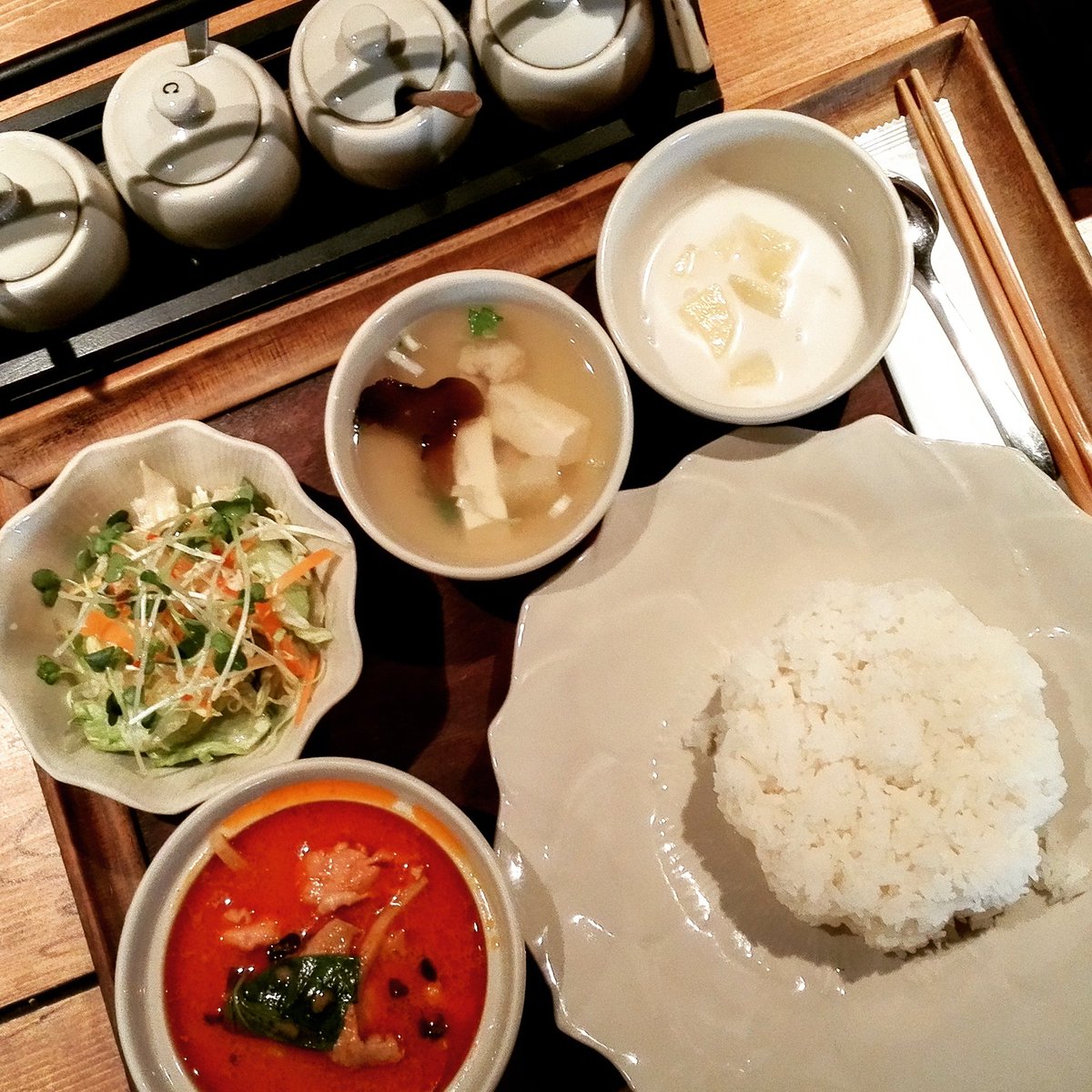 韓国語先生レオ 레오 Leo イジイジ韓国語の毎日単語 타이요리 タイ料理 일요일 점심은 시모키타자와에 있는 타이요리집에서 레드카레 역시 맛있네 日曜日の昼は下北沢にあるタイ料理屋さんでレッドカレー やっぱ 旨いね 下北沢 レオの韓国語 毎日 韓国語先生レオ 레오 Leo イジイジ韓国語の毎日単語 타이요리 タイ料理 일요일 점심은 시모키타자와에 있는 타이요리집에서 레드카레 역시 맛있네 日曜日の昼は下北沢にあるタイ料理屋さんでレッドカレー やっぱ 旨いね 下北沢 レオの韓国語 毎日