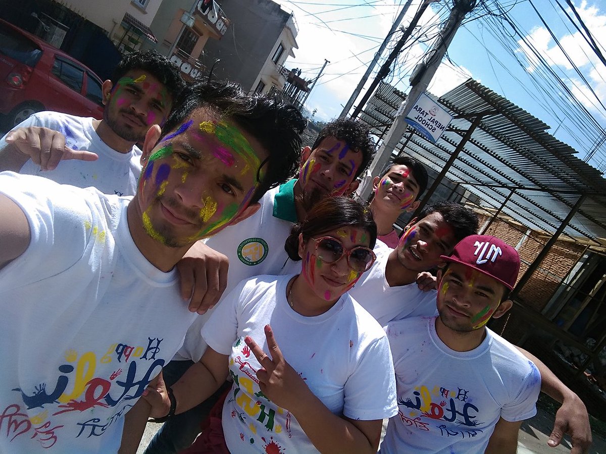 rabinraut65's tweet photo. होलि को सुभकामना सबै मित्र हरुलाइ 
#HaPpY holi https://t.co/JoPcuo8lFL
