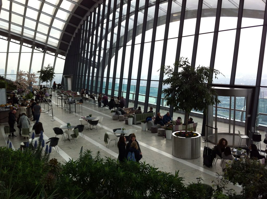 HelenBaggiani's tweet photo. Good morning London! #skypodbar #skygarden thx for the tip @BreakfastJC #walkietalkie #20fenchurchst #lovelife https://t.co/vbS2u8XCPU