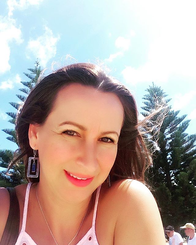 AngelasAtelier's tweet photo. Sometimes, we must take a break, get some fresh air and recharge our energy.#beachlife #noivas2017 #outdoorwedding #sydney🇦🇺 #dubaibride https://t.co/JSwDdNG8Um