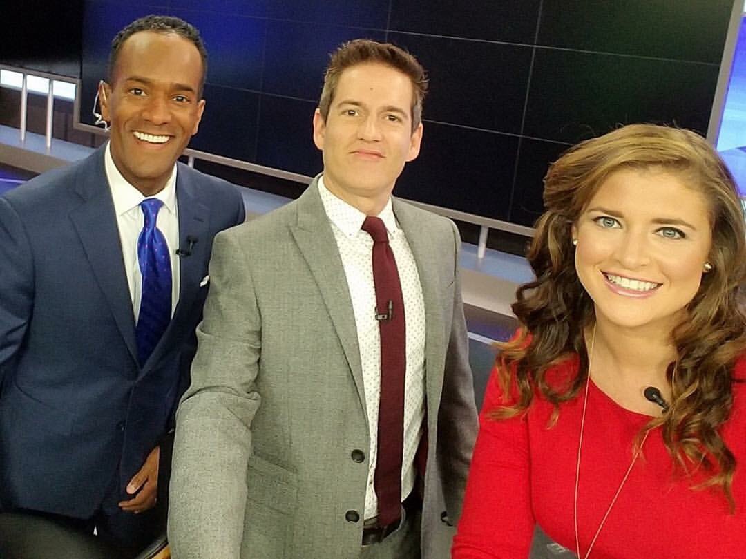RodneyWSYX6's tweet photo. Good morning! #upwithabc Hope you didn't forget to set that clock forward.. get up! @abcactionnews https://t.co/XMhqIvH3Ki