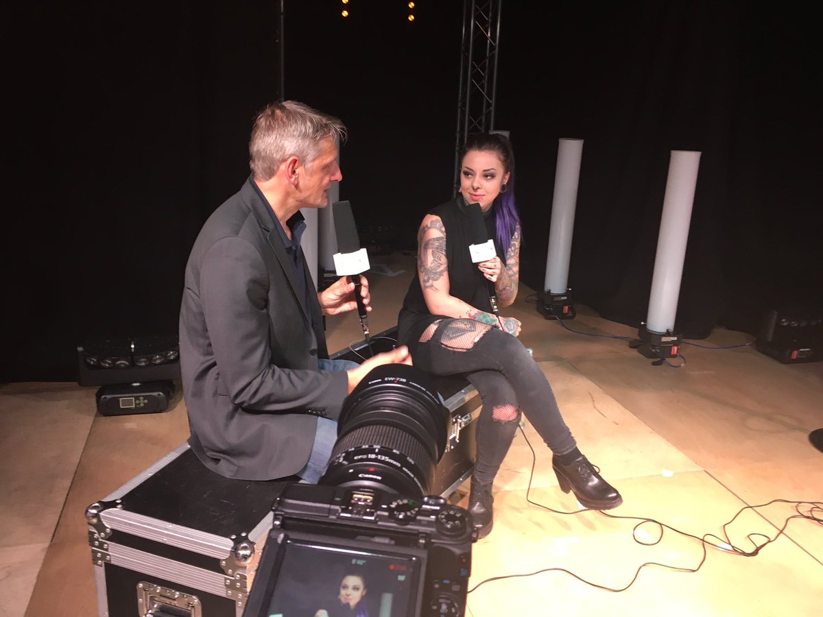 tv_tv07's tweet photo. Interview de la marraine du concours de chant : Cécilia Pascal #ceciliapascal #ardeche #tv07 #concoursdechant #stsernin #voixenor # https://t.co/xiLH1aiz6I