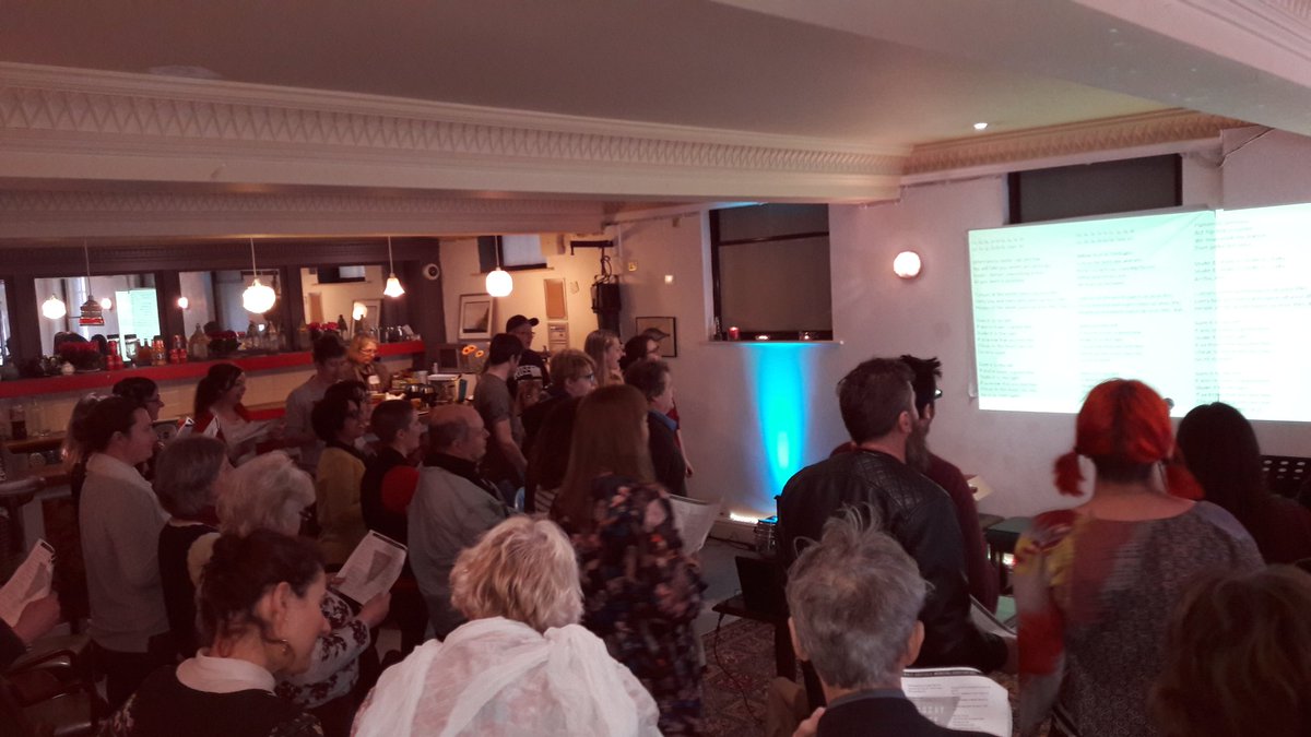 SheFestSY's tweet photo. Full house of 50+ for female fronted fun! Spice up your life! @chellaquint @SunAssemblyShef @DINAvenue #PeriodPositive #SheFest2017 #Stains https://t.co/kNdegACazH