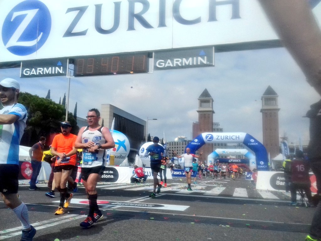 pereclavergrup's tweet photo. Esperant als #runnerssolidaris de #fundspereclaver a la meta. Últims Km del #reptesolidari #Sportjove #Animscompanys https://t.co/pmi8Gx1OdC https://t.co/IRhRQiKDWn