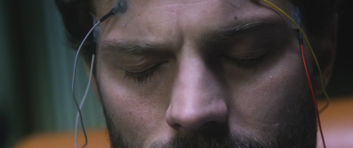 RoratoSilvia's tweet photo. #JamieDornan   #DrAllanPascal    #AllanPascal    #SoExtraordinary   #The9thLifeOfLouisDrax   @LifeofLouisDrax  via @EverythingJDcom https://t.co/DmrTfrNKPy