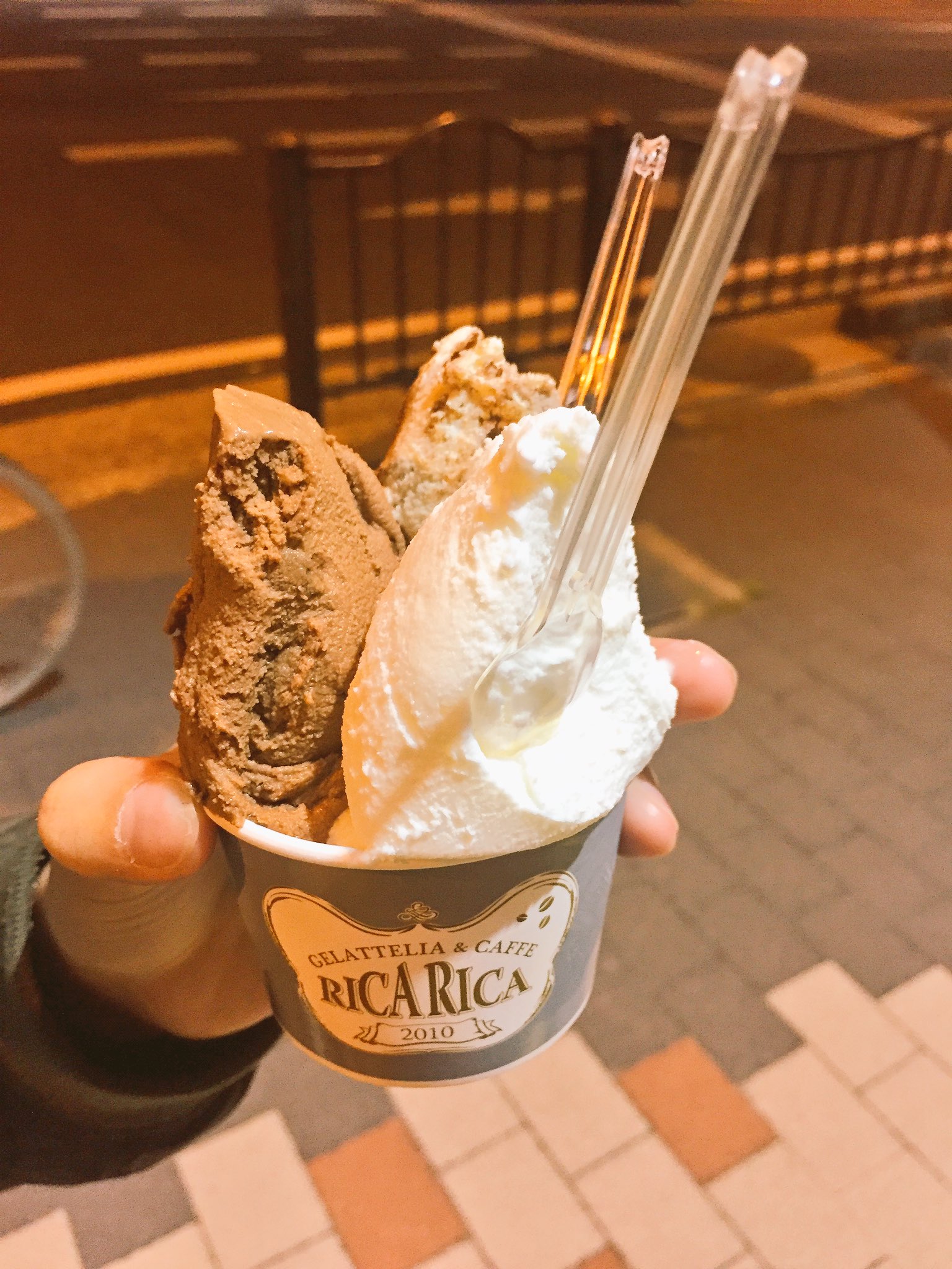 ジュン レノン A Twitter お店紹介 ジェラッテリア カフェ リカリカ ジェラートが人気のカフェ 嫁さん一押しのお店です 種類も豊富で 珈琲などもあります 是非行ってみてください 住所 590 0025 大阪府堺市堺区向陵東町１丁２ ２０