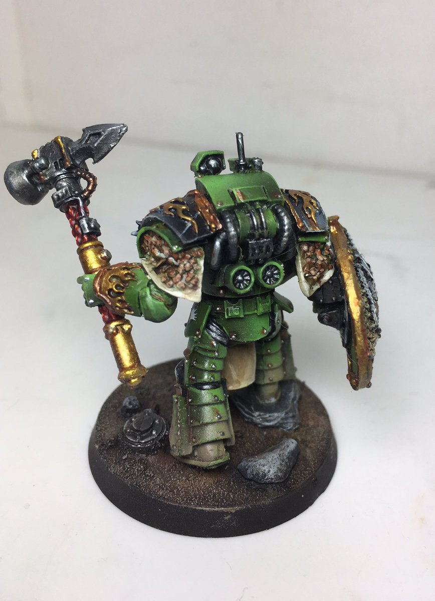 secret40Kgeek's tweet image. Kitbashed a #salamanders praetor from the limited edition cataphractii model &amp;amp; firedrakes bits #horusheresy #hardforheresy #miniaturemonday
