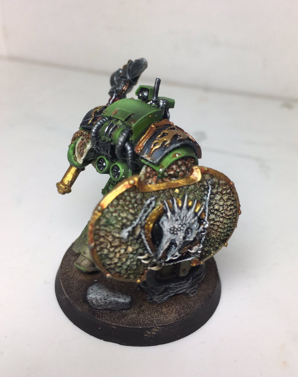 secret40Kgeek's tweet image. Kitbashed a #salamanders praetor from the limited edition cataphractii model &amp;amp; firedrakes bits #horusheresy #hardforheresy #miniaturemonday