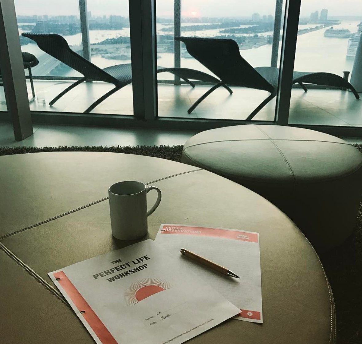 craigballantyne's tweet photo. #SunriseSessions ...15 minutes every morning of pure FOCUS on your #1 priority in life...NO electronics, just pen & paper #perfectdayformula https://t.co/SwqPZnXeL0