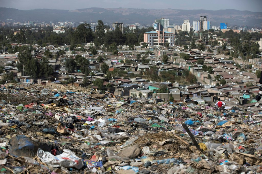 Ethiopie: un éboulement d’ordures tue 35 personnes.