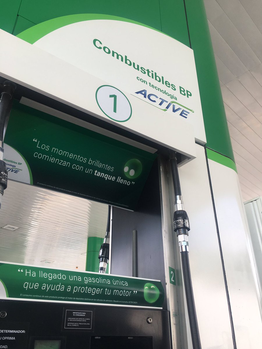 AlfredBond's tweet photo. Mi primera carga en la gasolinera @BP_MEX #holaBP fila para entrar. https://t.co/T0pqY6E6rP