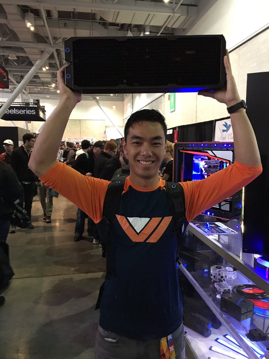 PortedWarrior's tweet photo. Shamelessly trying to win me some rig swag #alphacool #PaxEast2017 https://t.co/Y1eT4NlnSo