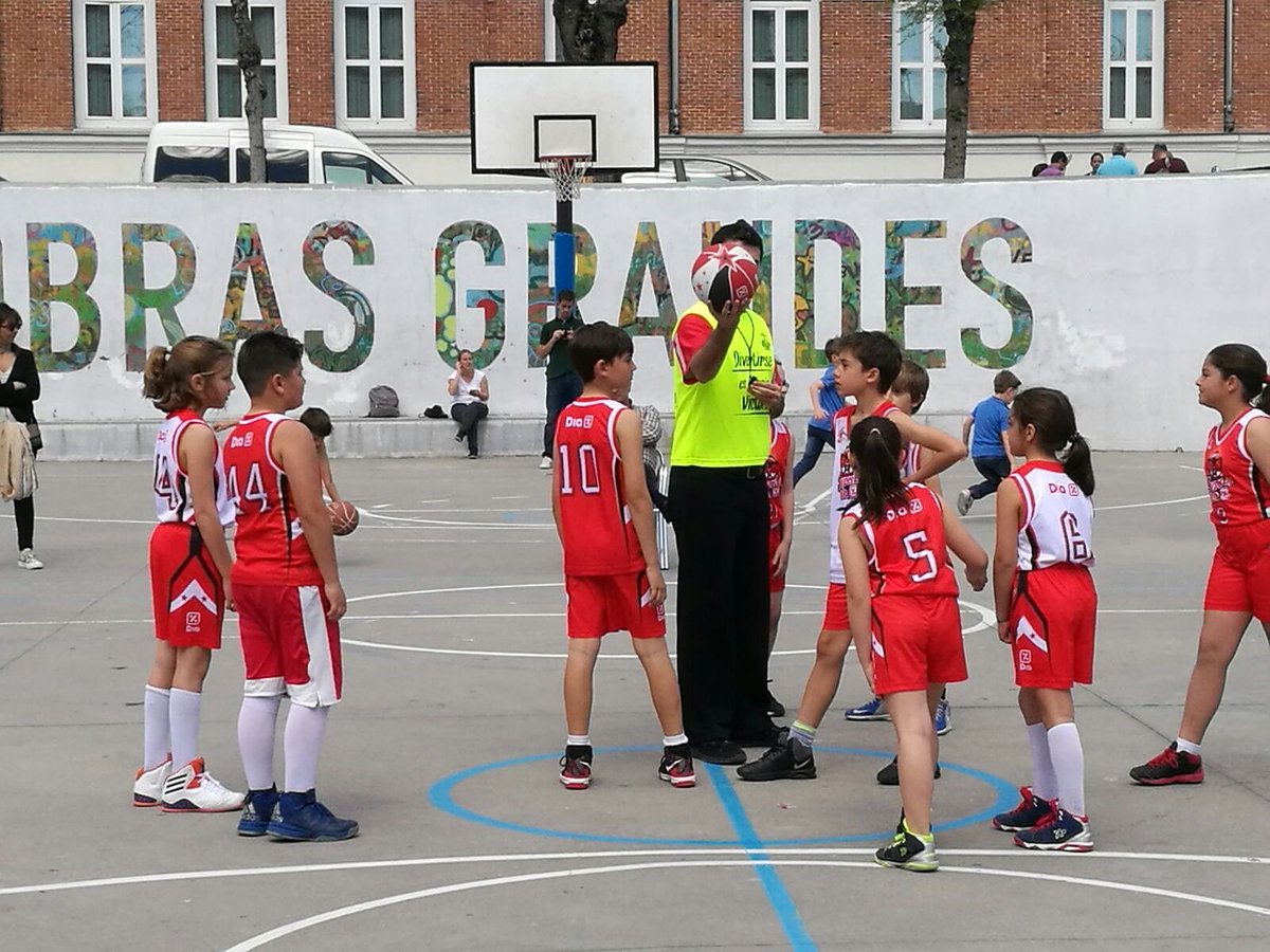SjPbasket's tweet photo. Segundo partido de la #SuperLigaDia para los #Benjamines de @SjPbasket vs #Caldeiro 👏 No llegó la victoria, pero peleamos hasta el final 💪 https://t.co/rOgCmtcBCk