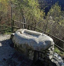 Causa perdita al tubo di adduzione, la #fontana #acquadellasalute non funziona. Già segnalato alla @BimGsp