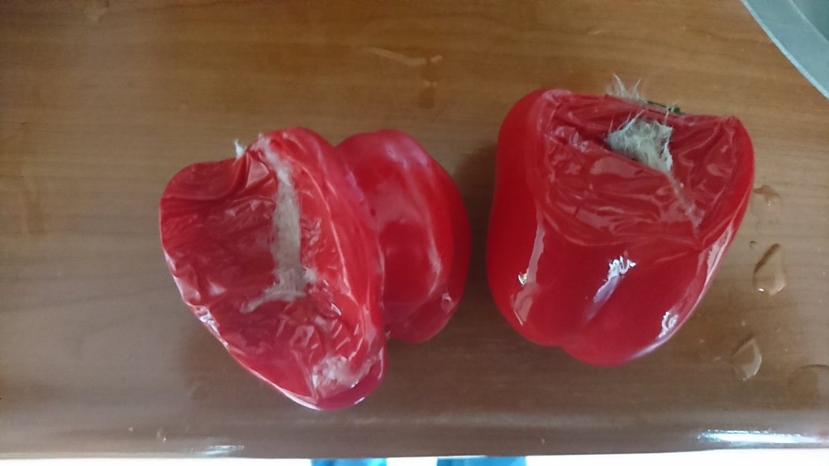 #alberthein iets gaat er niet goed met de buitenbeentjes paprika