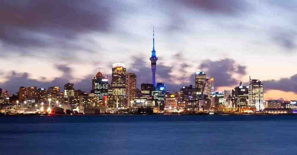 NZImmigration's tweet photo. We're hosting a #free #Webinar on 22nd March @ 7.30pm UTC. Register now for expert advice on relocating to #NZ https://t.co/9rvMt9cCKn https://t.co/5l6EYm2OXC