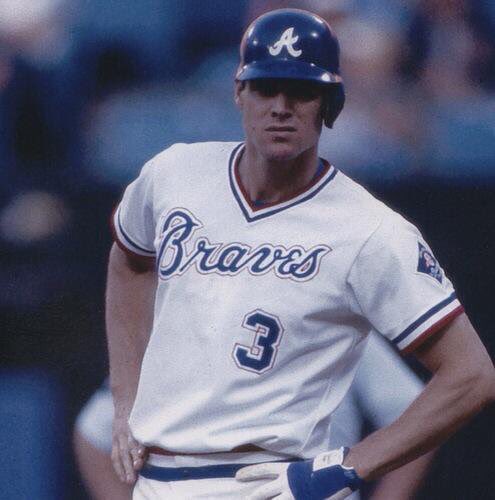 Happy birthday to the great Dale Murphy, wearer of this cool uniform that the Braves should totally wear again. 