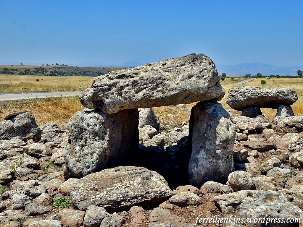 jenkinstours's tweet image. More about the dolmen found in the Golan Heights. wp.me/p1zOp-4uk
