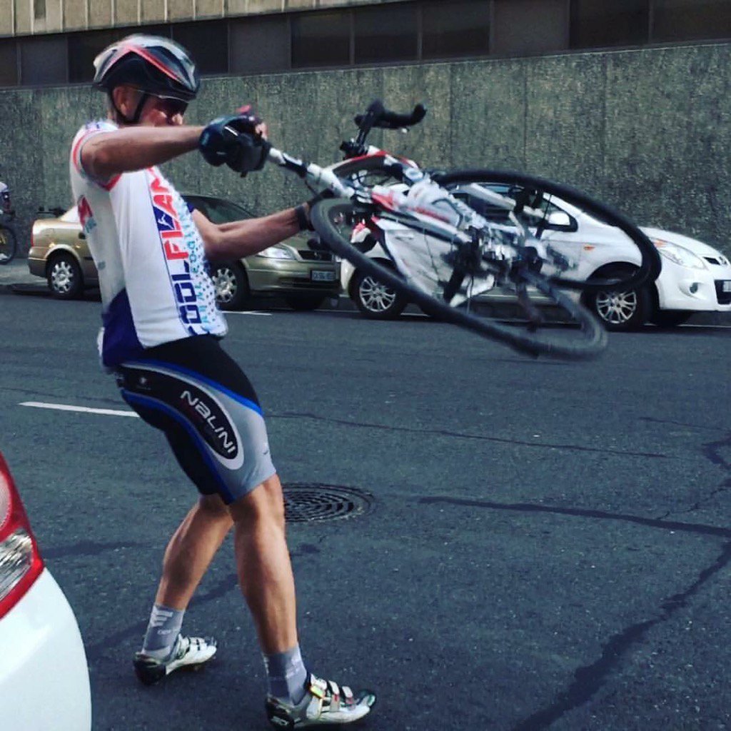 gr8ce4race's tweet photo. Cape Town Cycle Tour cancelled today #Frans Cronje #windstorm2017 #southeaster#Coolflam #GetCoolflamGetSorted #sport https://t.co/lu4f4QUSOw