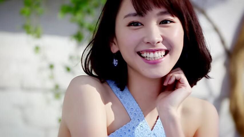 ちゃびん 新垣結衣のファン 僕気付きました この雪肌精のガッキーが一番好きってことに 髪型といい衣装といい顔といい全てが可愛い