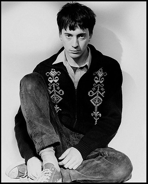 On this day in 1969, Graham Coxon was born in Rinteln, West Germany.

Happy birthday Graham Coxon!!   