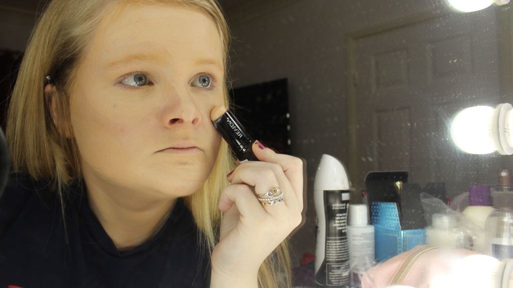 FrontLineBeauti's tweet image. First Impressions Review – Revlon Photo Ready Insta-Fix Foundation frontlinebeauty.co.uk/2017/03/12/fir…