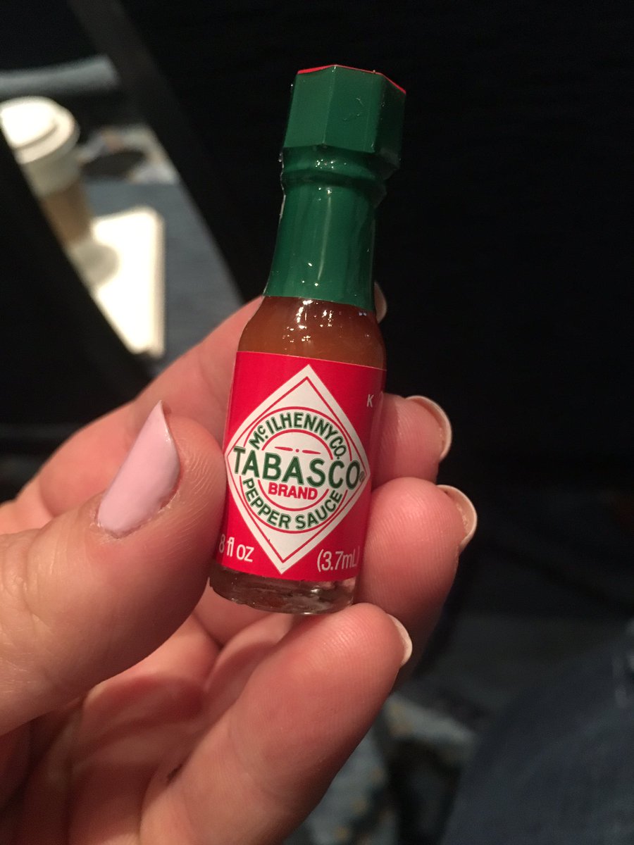 There's legit #hotsauceinmyswagbag at #CS2017 in the words of <a href="/Sarah_Lawson/">Sarah Lawson</a> and <a href="/BHCCAly/">Aly Cram</a> #squeeeee