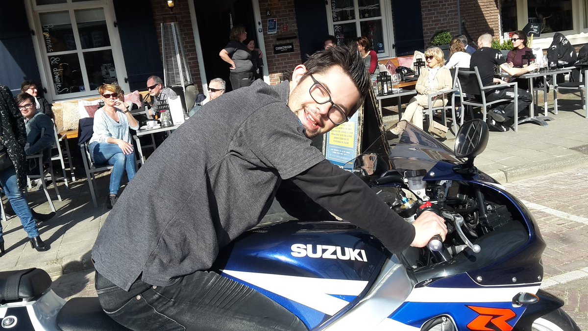 Het terrasseizoen is geopend! #Mooiweer #Tanoscheurtervandoor!