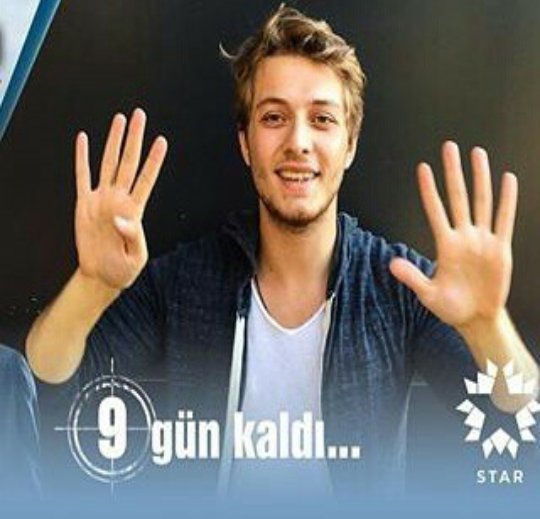 NinaZielonka16's tweet photo. 5 the best characters😍 they + #CihanErkan = the best cast on the world😍❤ #paramparça #gürpinars #erguvans https://t.co/rEBhKbwXbD