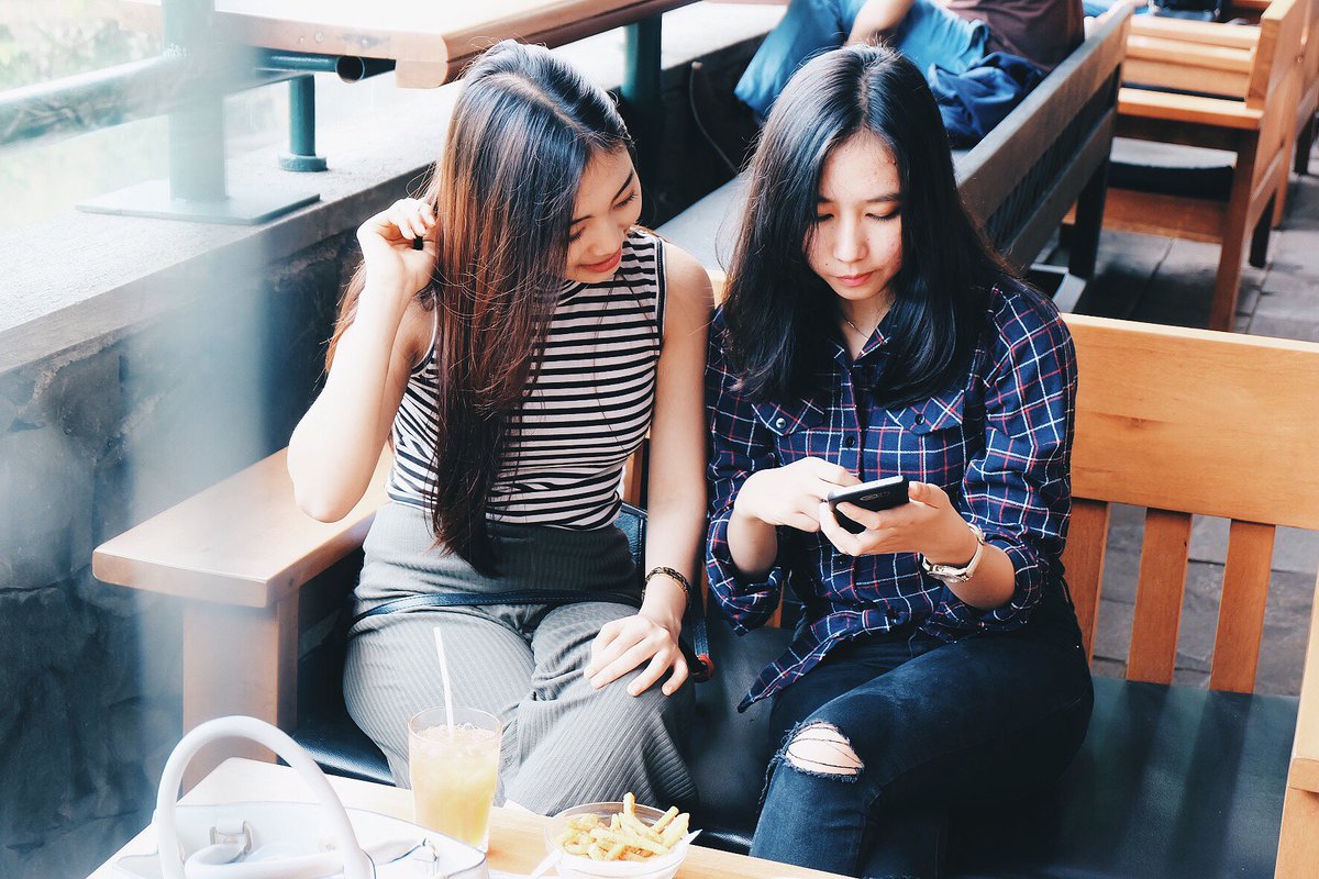 Si kesayangan akuuuu yg suka nya bilang terserah kak sendeeeh aja aku mah, sama gak tau kak aku, kalo lagi ditanya <a href="/dhikerw/">Rezky Wiranti Dhike</a> ❤❤❤