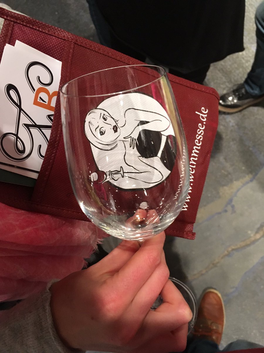 Wir sind gerade auf der Vinessio 👌🍷