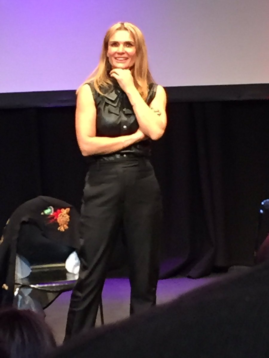 ballie_fridget's tweet photo. She said she loved my hair she's such an angel 😇❣️💗💗💗 https://t.co/1AB7aY2Egf