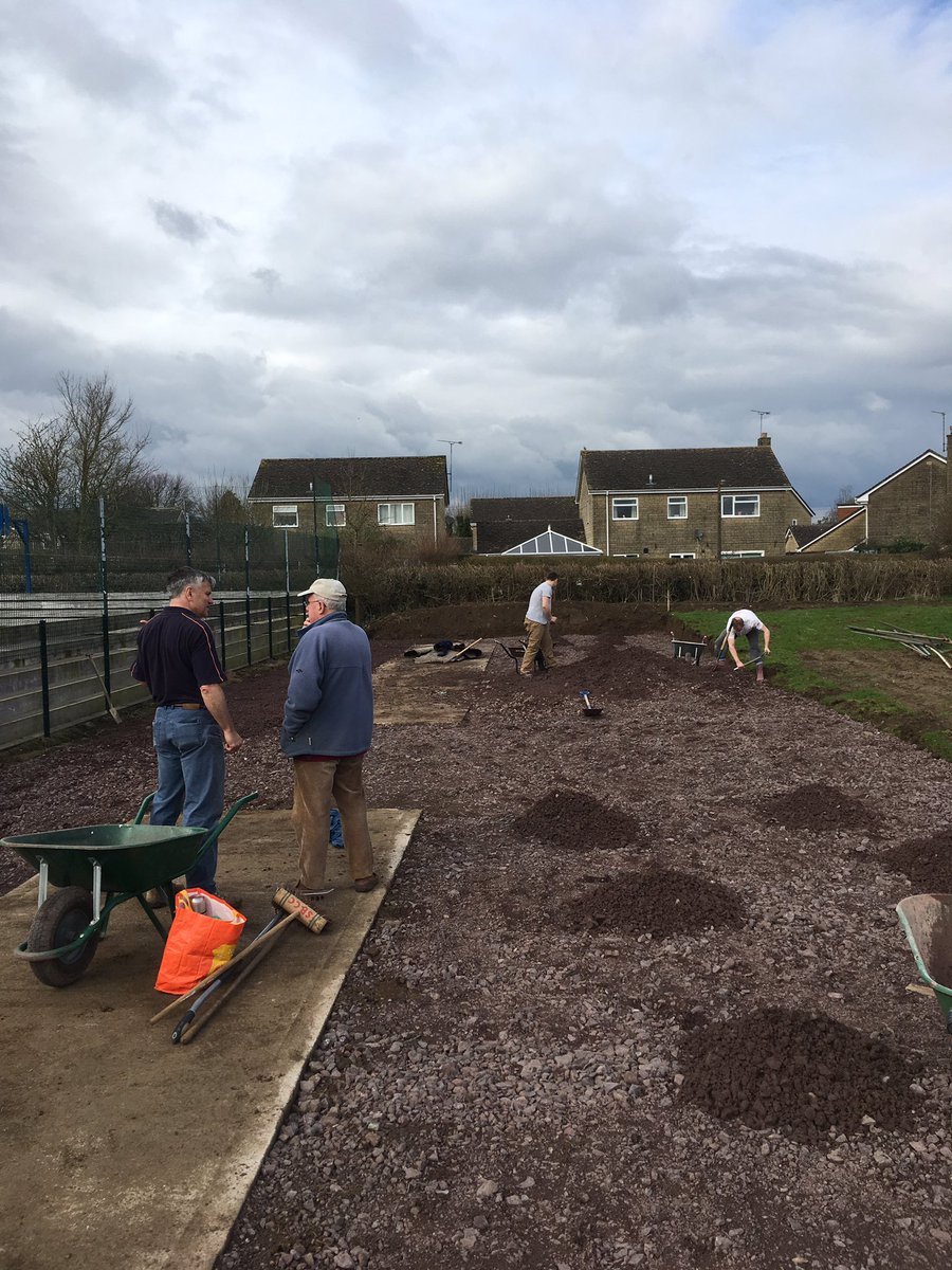 suttonbengercc's tweet photo. Hard at work on the new nets! A few more helpers wouldn't hurt! #IsThatGuy #NewNets https://t.co/SSqUNLBDjl