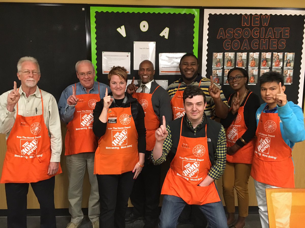 roroatthedepot's tweet photo. Welcoming our newest members to the Tilly Mill Home Depot family ! #THD #tillymill #0115 https://t.co/2Z8QmJl8MM
