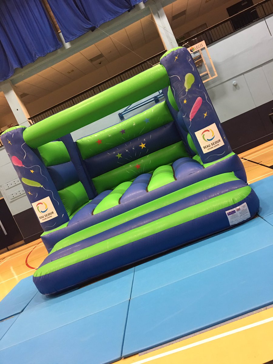 It was great to see the sports hall at <a href="/BeauSejourGSY/">Beau Sejour Leisure Centre</a> in use for so many different activities today for #HealthyHeartsDay2017