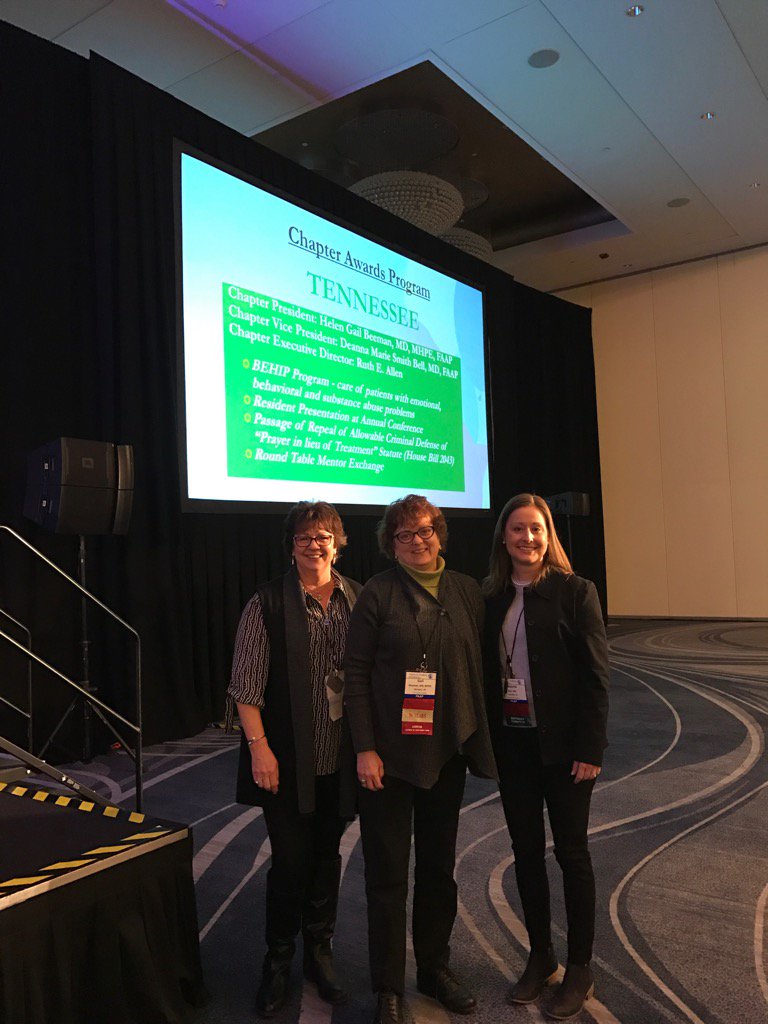 drfixus's tweet photo. Tennessee Chapter wins OUTSTANDING AAP Large Chapter Award! #AAPLeads @TNAAPChapter #finallythebride https://t.co/p6uGfo65Ve