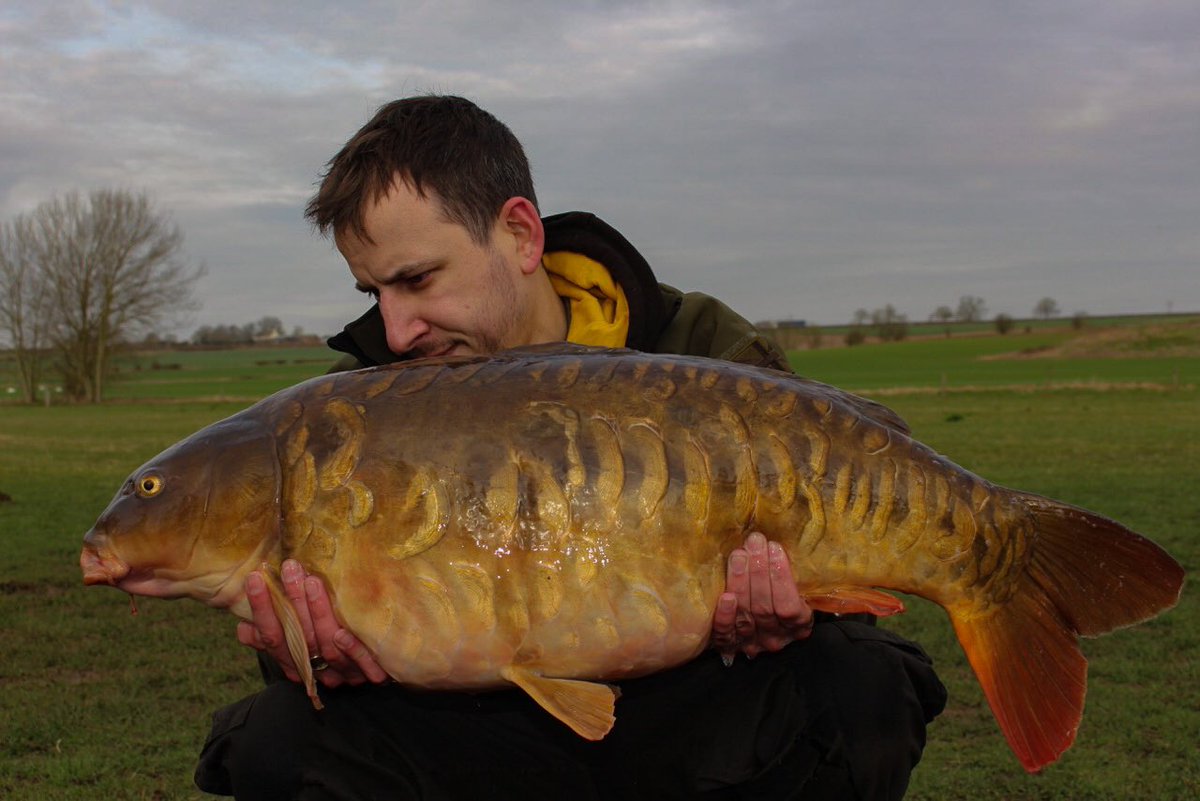 madbaits's tweet photo. Head Consultant Adam Garland has been back out on the bank. #31LBMirror #CompulsiveAnglerRange #MADBaits https://t.co/VAR4c52iGy https://t.co/SW5BxVpfLQ