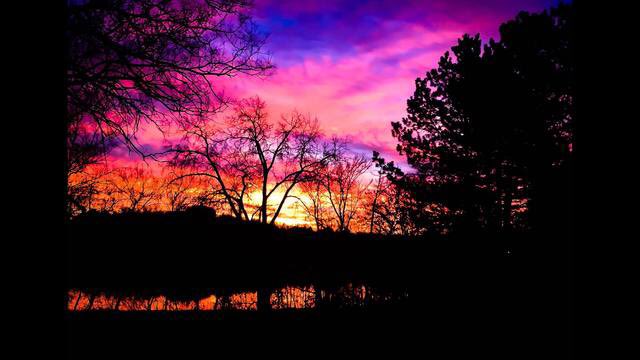 EmilyFoote_'s tweet photo. There's nothing more beautiful than when the sun is setting in Minnesota ☀️❤️ https://t.co/4BYgbXYCwk