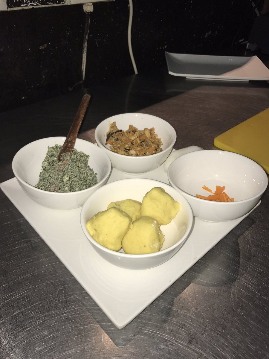 Fill your Sunday with your favourite filling for a #soyumdimsum Sunday. #dimsumluv #asiancuisine