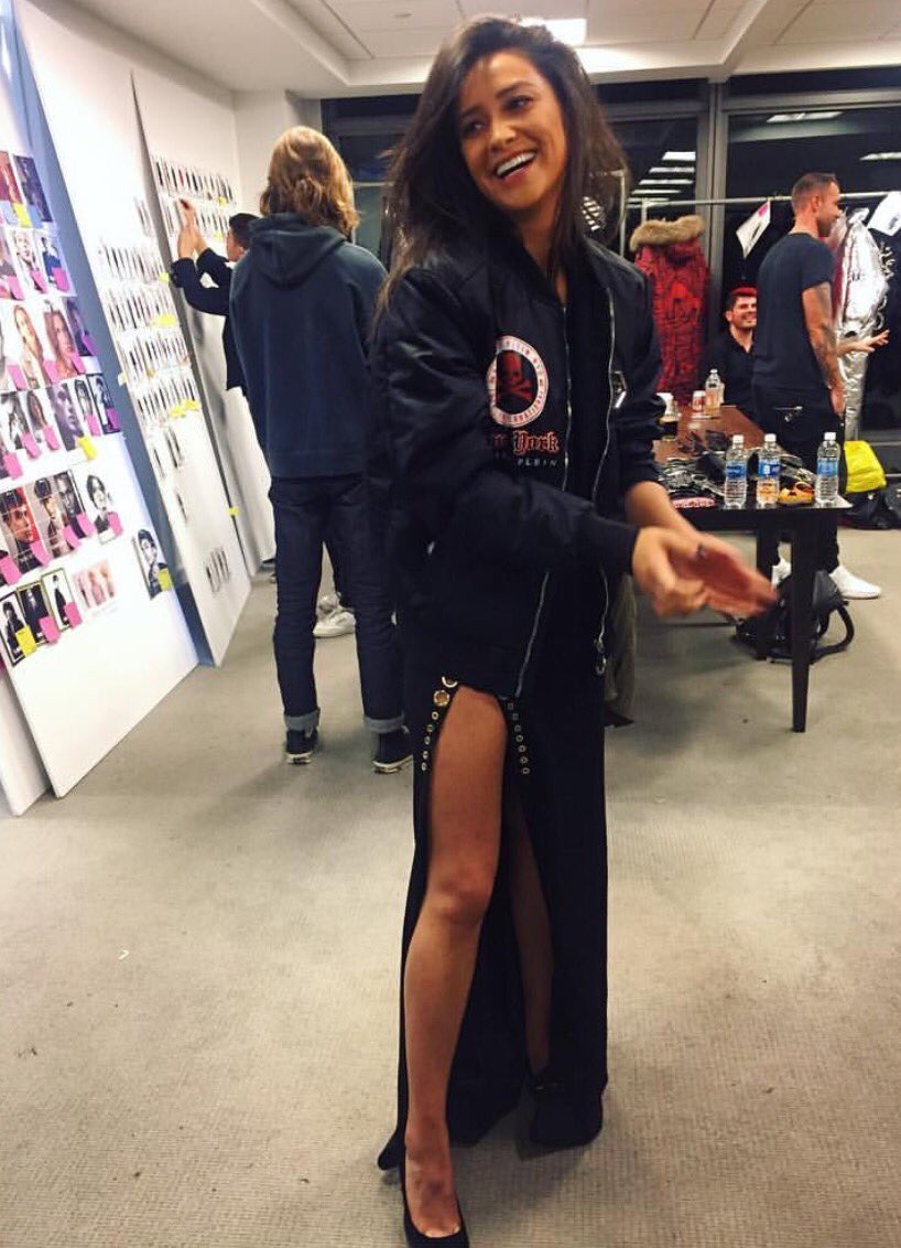 woahmitchell's tweet photo. shay appreciation tweet, i do it everyday anyway but she deserves the world, truly https://t.co/LrKnclzJy6